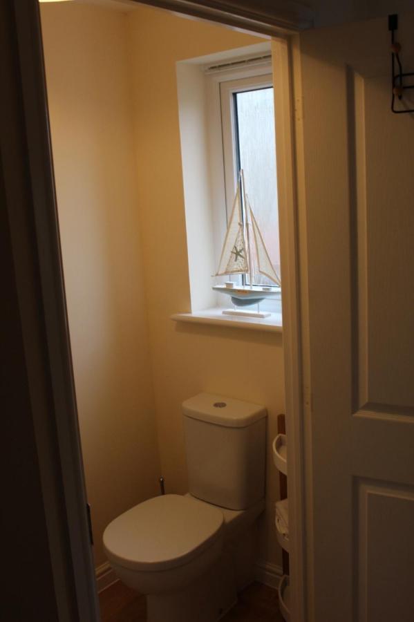 Home From Home Milford Haven Exterior foto